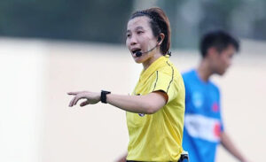 Trọng Tài Nữ Lần Đầu Điều Hành Trận Đấu Quan Trọng V.League