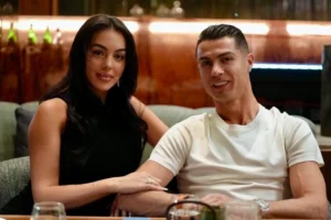 Ronaldo và Georgina: Tình Yêu Không Cần Đám Cưới